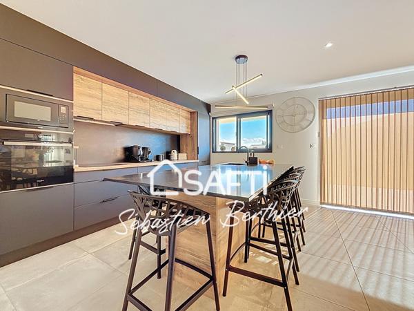 Villa contemporaine de 2023 – 140 m² habitables – Terrain 732 m² avec piscine – 5 min de Lavaur