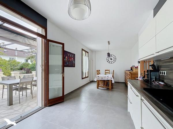 Maison 617 730 € Sartrouville 5 p 115 m² DPE D