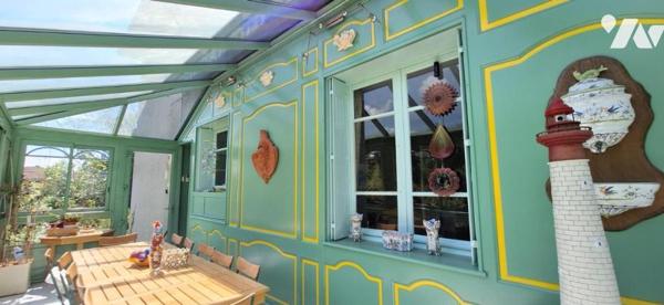 VIC-FEZENSAC maison de ville à jardin et piscine