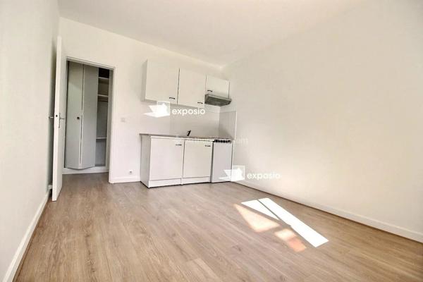 Location                                                      Appartement
                        
                     1 pièces                      19 m2                     à Asnières-sur-Seine