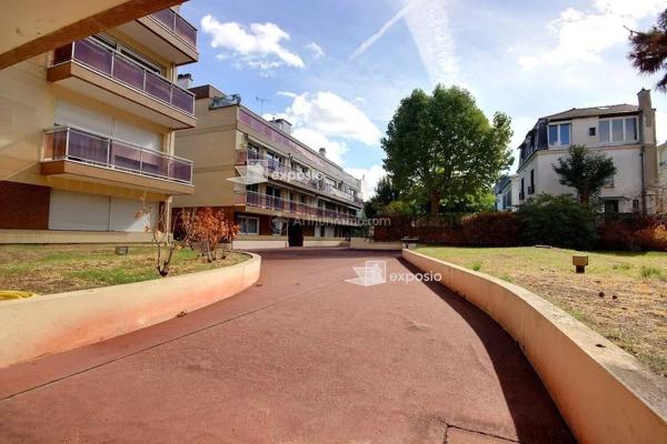 Location                                                      Appartement
                        
                     1 pièces                      19 m2                     à Asnières-sur-Seine
