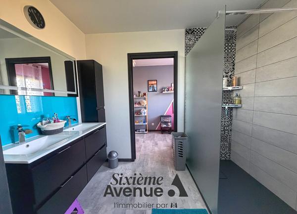 Maison 5 pièces 137 m2