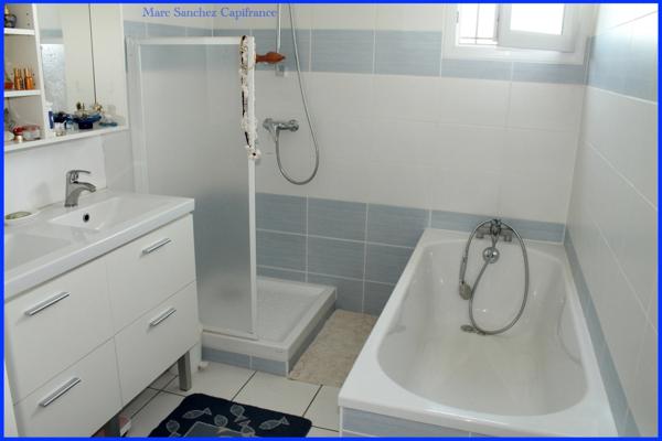 Dpt Hautes Pyrénées (65), à vendre a TARBES maison T4 de 91 m² avec garage sur 206,00 m² de Terrain.