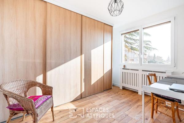 Maison ossature bois avec vue et piscine