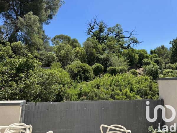 Appartement 3 pièces de 56 m² à Saint-Cyr-sur-Mer (83270)