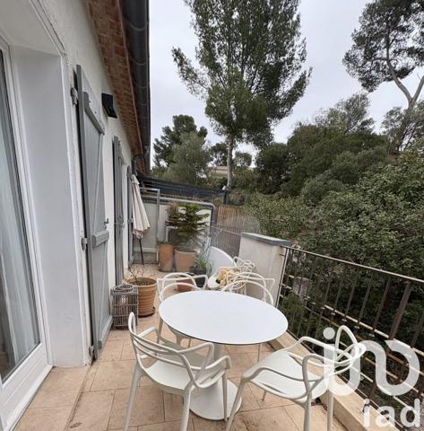 Appartement 3 pièces de 56 m² à Saint-Cyr-sur-Mer (83270)