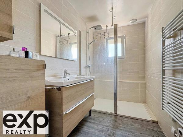 Magnifique Maison Familiale de 217 m² : 6 pièces dont 5 chambres