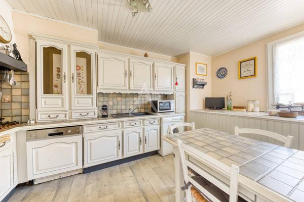 Appartement Emerainville 4 pièce(s) 82.2 m2