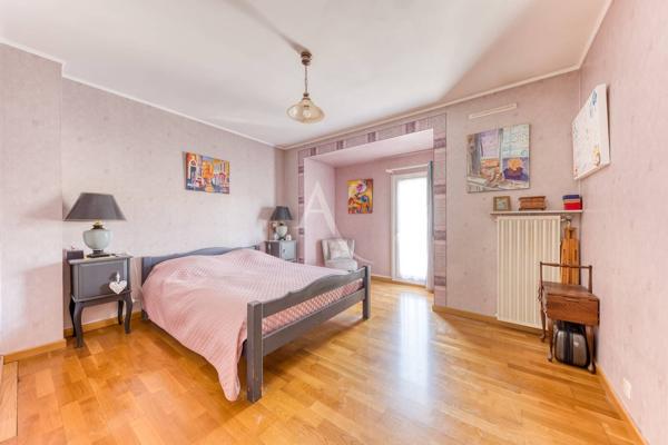 Appartement Emerainville 4 pièce(s) 82.2 m2