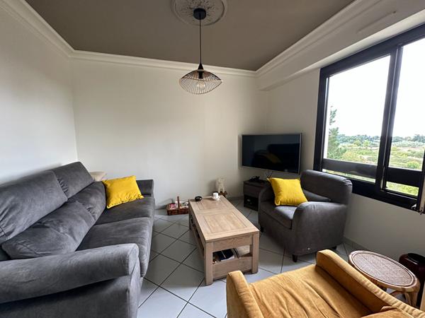 Appartement 4 pièces 2 chambres quartier Bernadière-Bellevue à Saint-Herblain. Balcon,