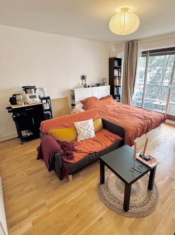 Paris 20e – Studio 28 m² environ – Balcon – 2e étage - vendu loué