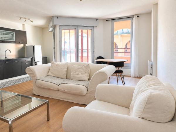 À proximité immédiate de Genève – T3 avec terrasse et gara