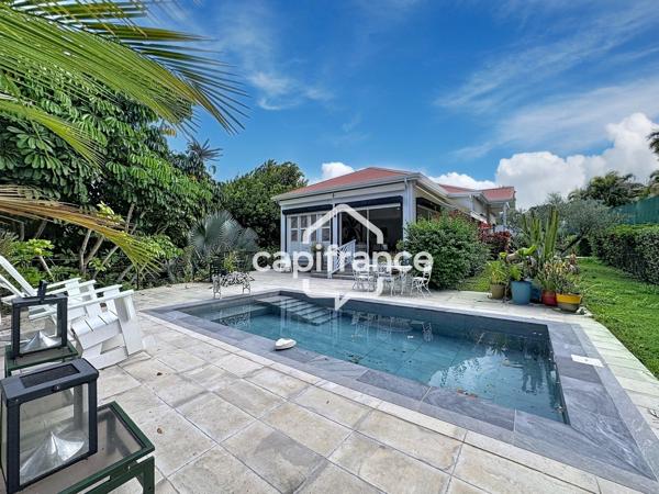 Villa de standing 4 CH avec piscine – Domaine sécurisé – Petit-Bourg
