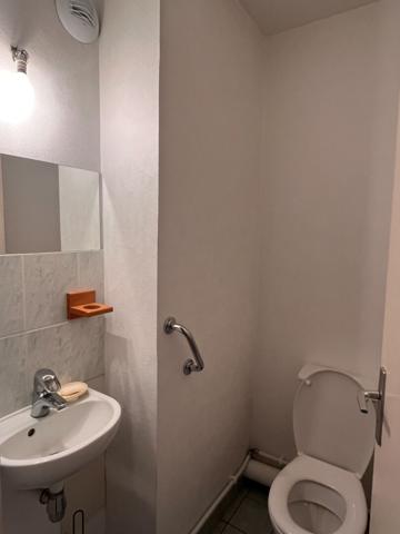 Appartement 5 pièces lumineux au dernier étage à vendre à Saumur centre