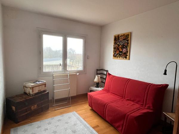 Appartement 5 pièces lumineux au dernier étage à vendre à Saumur centre