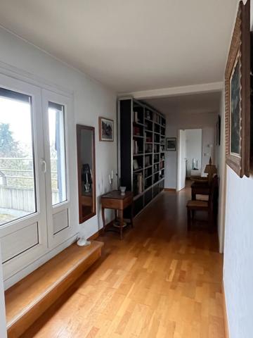 Appartement 5 pièces lumineux au dernier étage à vendre à Saumur centre