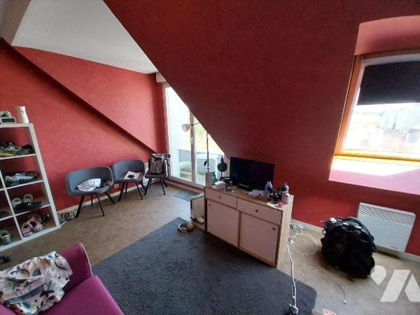 CHATEAUBOURG. Dans résidence "Le Clos ST PIERRE" de 1997, appartement de type studio de 25.98 m...