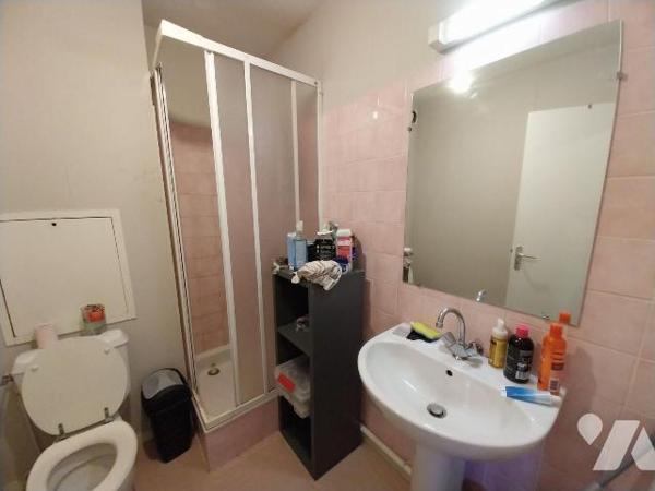 CHATEAUBOURG. Dans résidence "Le Clos ST PIERRE" de 1997, appartement de type studio de 25.98 m...