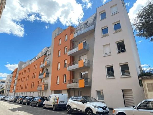 Location Appartement 5 pièces 118.2 m² - ENTREE B Limoges 87000