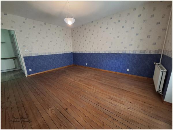 À VENDRE – Maison individuelle 6 pièces avec de beaux volumes et grenier aménageable à Châtenois (88)