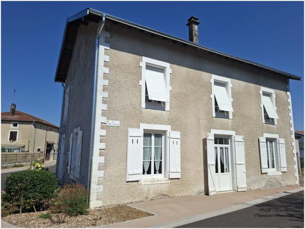 À VENDRE – Maison individuelle 6 pièces avec de beaux volumes et grenier aménageable à Châtenois (88)