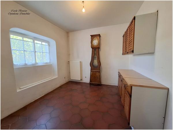 À VENDRE – Maison individuelle 6 pièces avec de beaux volumes et grenier aménageable à Châtenois (88)
