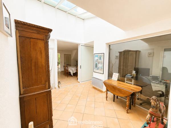 Villas 220 m² à Saint-Aunès 34130