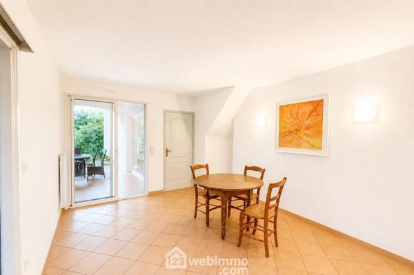 Villas 220 m² à Saint-Aunès 34130