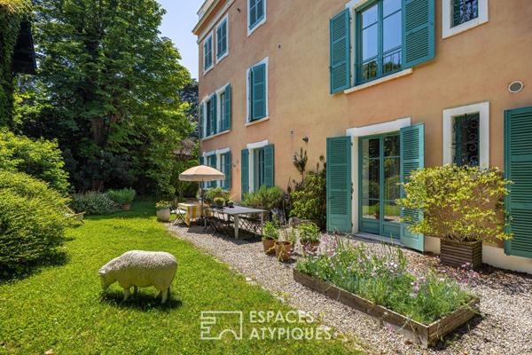 Appartement de plein pied avec jardin dans une ancienne bâtisse