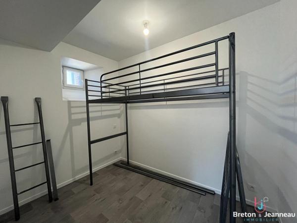 LAVAL - 1 pièce(s) - 15.4 m2