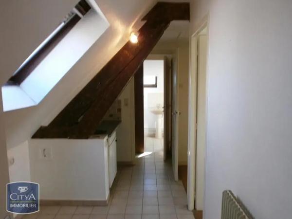 Appartement à louer 3 pièces 49.95m² Dijon (21000)
