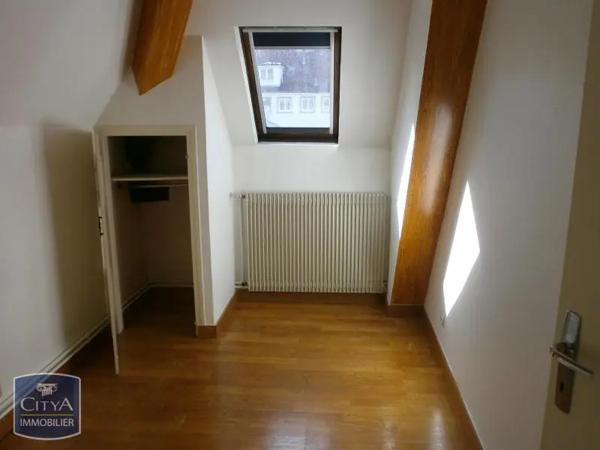 Appartement à louer 3 pièces 49.95m² Dijon (21000)