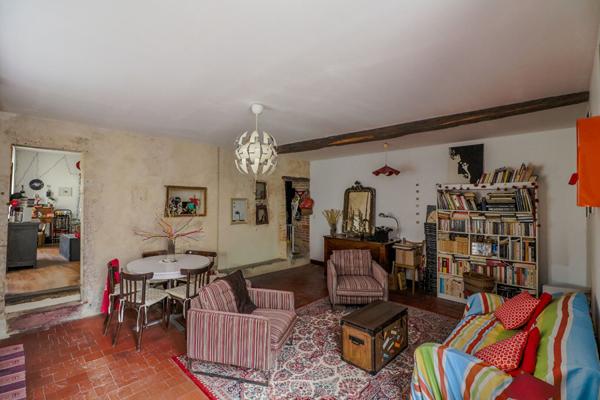 Maison de ville, Nevers, hyper centre, 2 chambres, local commercial, potentiel locatif, 2H30 de PARIS