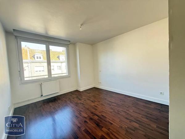 Appartement à louer 3 pièces 94.55m² Arras (62000)