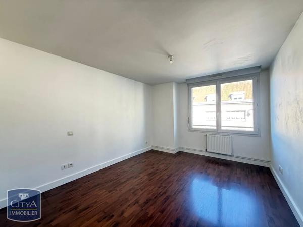 Appartement à louer 3 pièces 94.55m² Arras (62000)