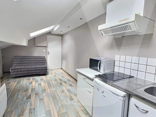 Studio meublé de 11 m² – Dernier étage – Nancy - 54000 Nancy - Réf 87314709