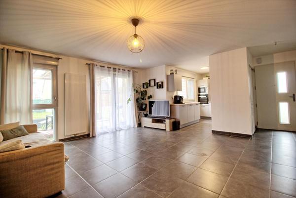 Maison Verrieres En Anjou 6 pièce(s) 85 m2