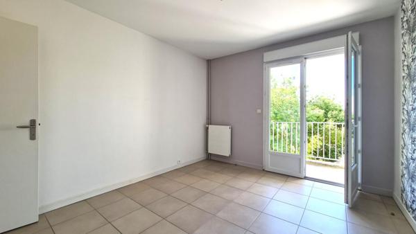 A VENDRE à La Rochelle centre Appartement 85 m²  avec balcon + Parking + Cave