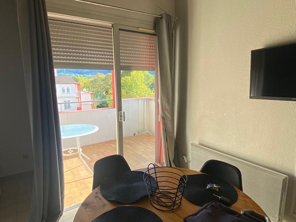 LAMALOU LES BAINS - Appartement meublé - 1 pièce(s) - 24.80 m2 - 460 € CC