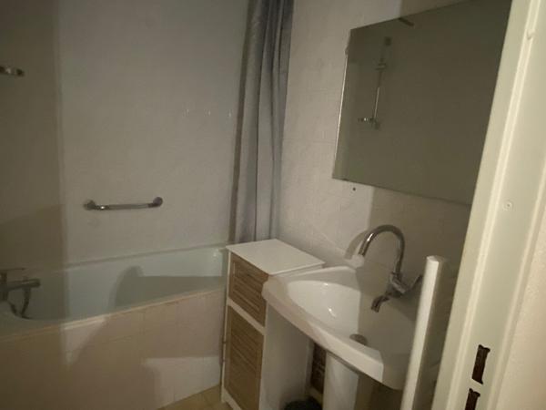 LAMALOU LES BAINS - Appartement meublé - 1 pièce(s) - 24.80 m2 - 460 € CC