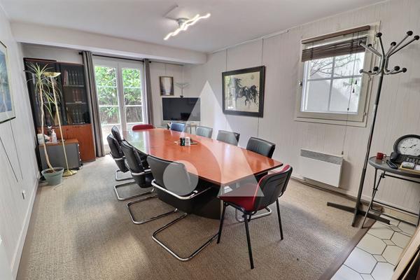 Maison 11 pièces 230 m2