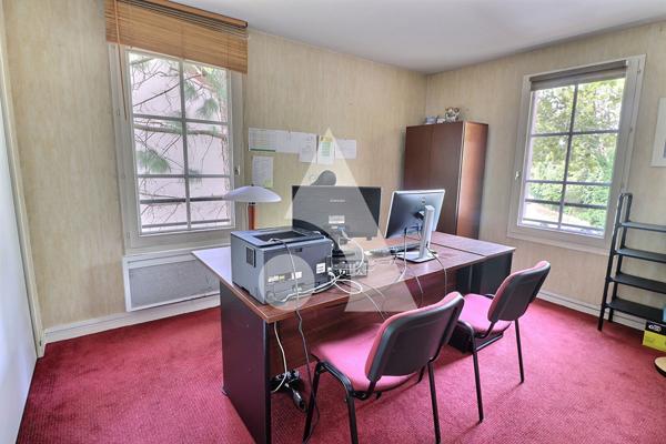 Maison 11 pièces 230 m2