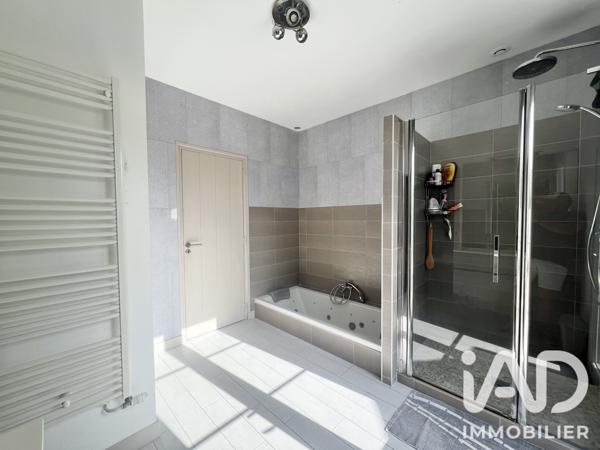 Maison à vendre 7 pièces 188 m² Aytré