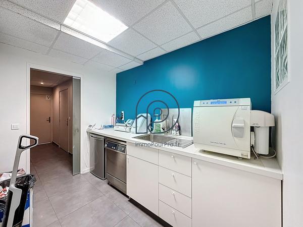 Lambersart Mairie – RDC professionnel 66 m² | Ancien cabinet dentaire | À vendre