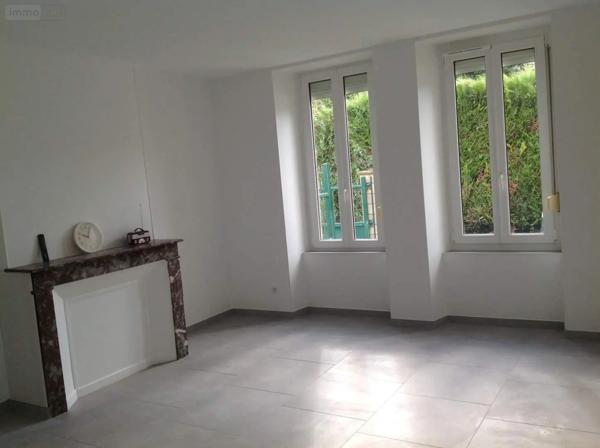Location - Maison Saint-Quentin-le-Verger 51120 2 pièces 64 m 2 300 m 2