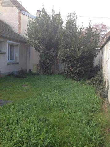 Location - Maison Saint-Quentin-le-Verger 51120 2 pièces 64 m 2 300 m 2