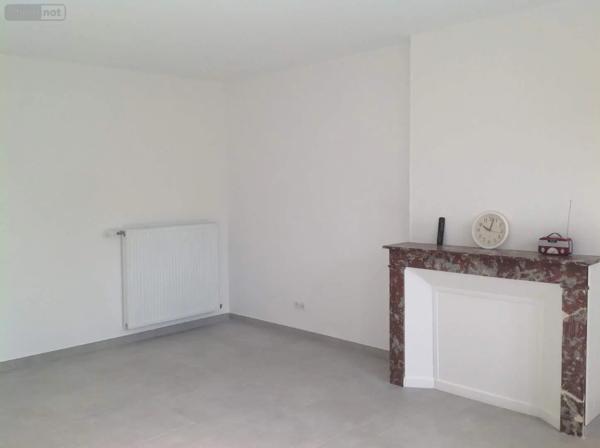 Location - Maison Saint-Quentin-le-Verger 51120 2 pièces 64 m 2 300 m 2