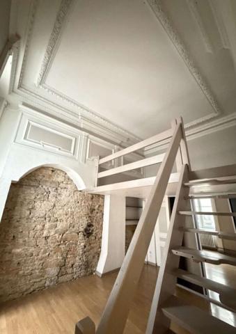 Appartement Lyon 4 pièces 168.24 m2
