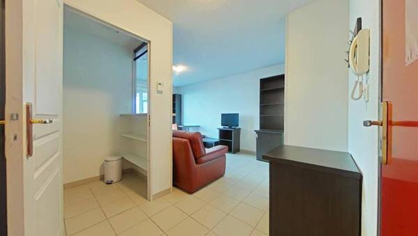 Appartement 2 pièces                                        - 42270 Saint-Priest-en-Jarez Réf : 13375