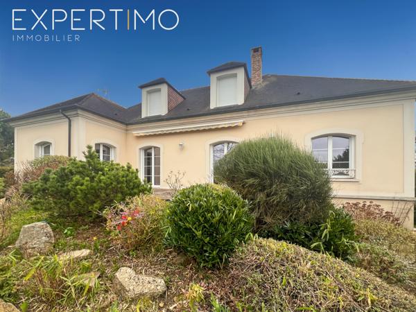 Sainte-Geneviève-des-Bois (91700) PROPRIETE DE CARACTERE HAUT DE GAMME DE 326 M2 AUX VOLUMES EXCEPTIONNELS